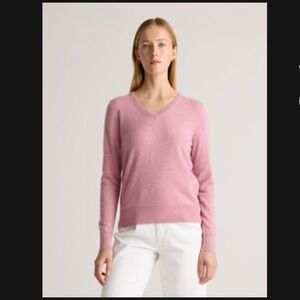 EUC Quince V-Neck Sweater in Mauve Mist